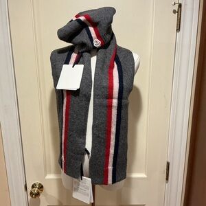❤️‍🔥CLEARANCE❤️‍🔥 NWT Moncler Gray Striped Wool Scarf Beanie Set, Size M